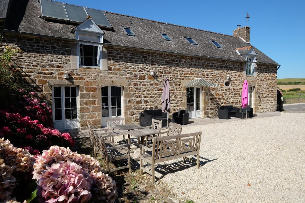 Bed and Breakfast Le Jardin A Mordreuc Pleudihen-sur-Rance Екстер'єр фото