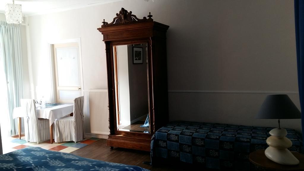 Bed and Breakfast Le Jardin A Mordreuc Pleudihen-sur-Rance Екстер'єр фото