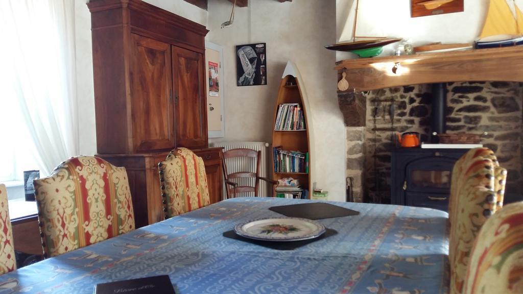 Bed and Breakfast Le Jardin A Mordreuc Pleudihen-sur-Rance Екстер'єр фото