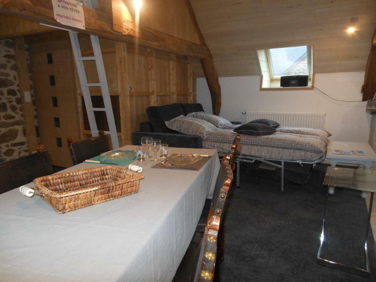 Bed and Breakfast Le Jardin A Mordreuc Pleudihen-sur-Rance Екстер'єр фото