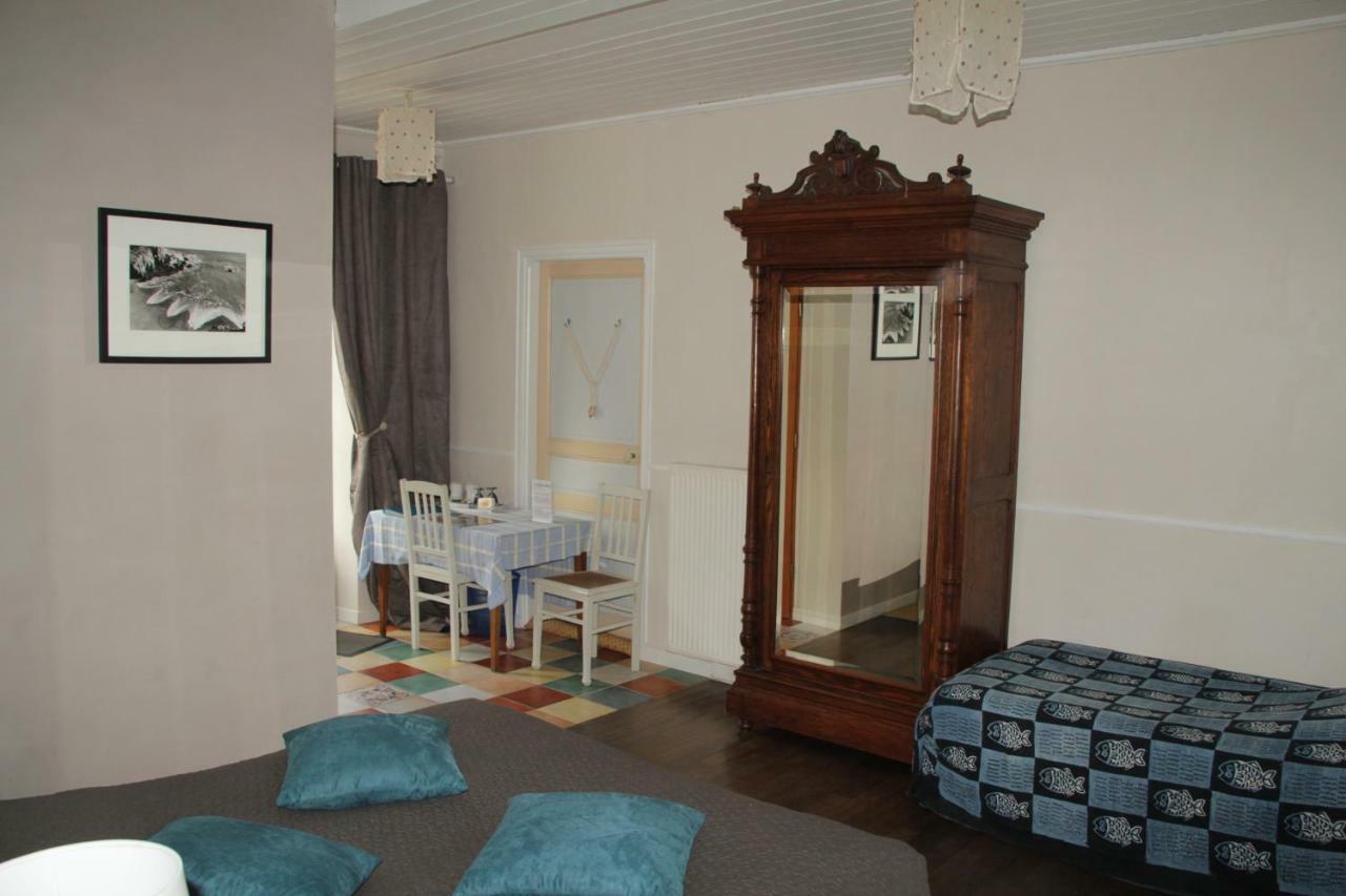 Bed and Breakfast Le Jardin A Mordreuc Pleudihen-sur-Rance Екстер'єр фото